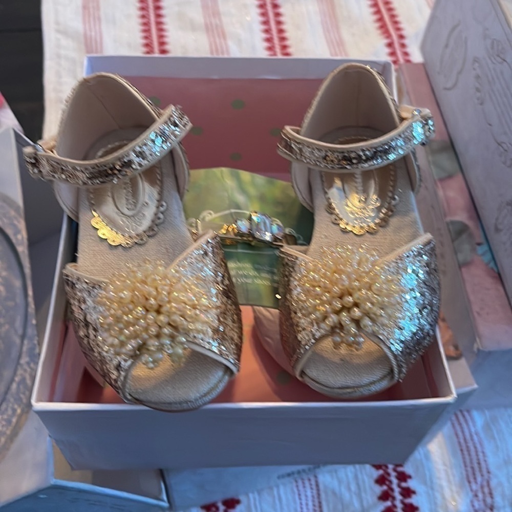 Joyfolie Rayme Gold shoes Size 6 Toddler Baby - Picture 8 of 10